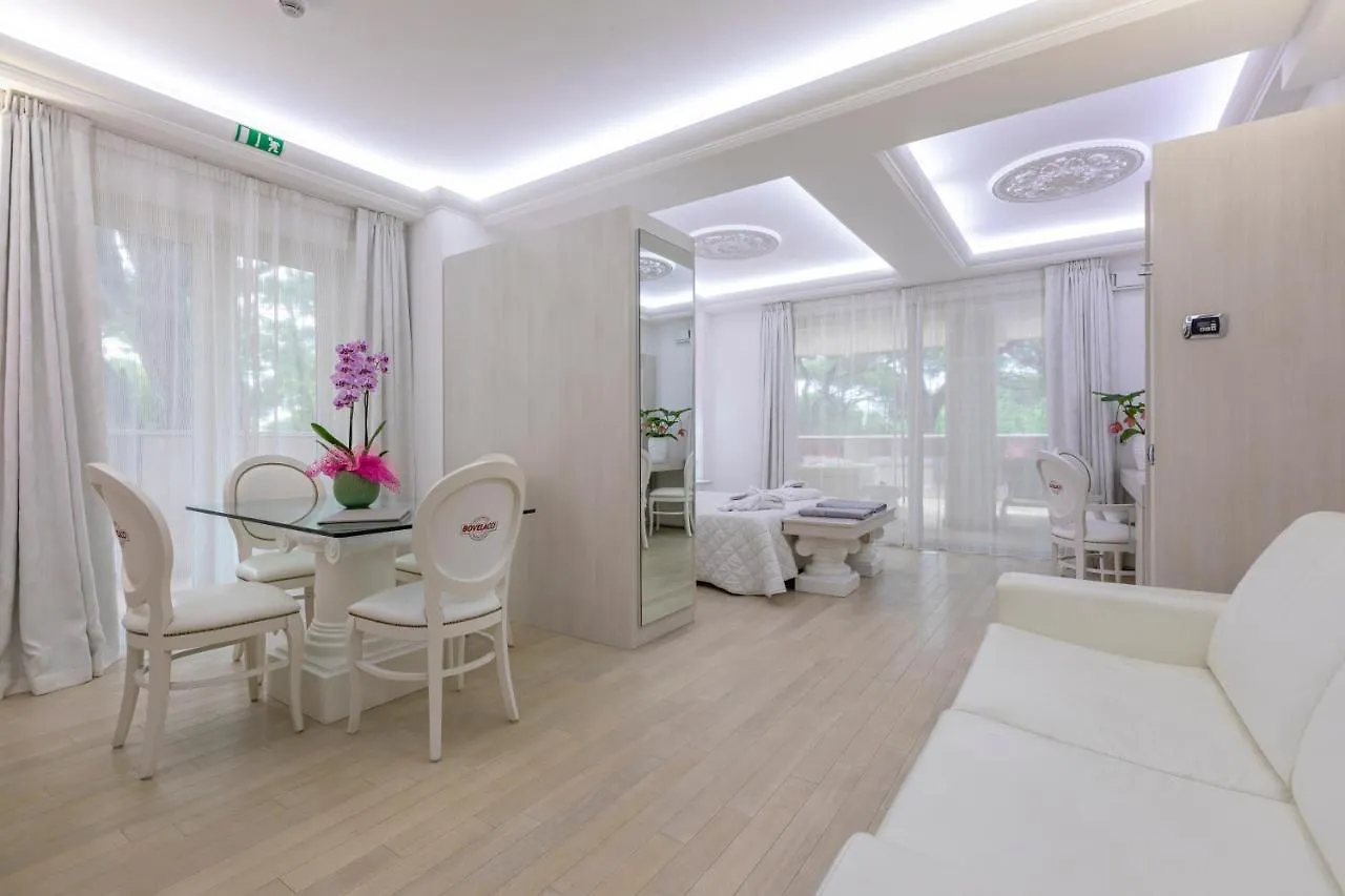 *****  Boutique Hotel Paradiso Bovelacci Milano Marittima Italy