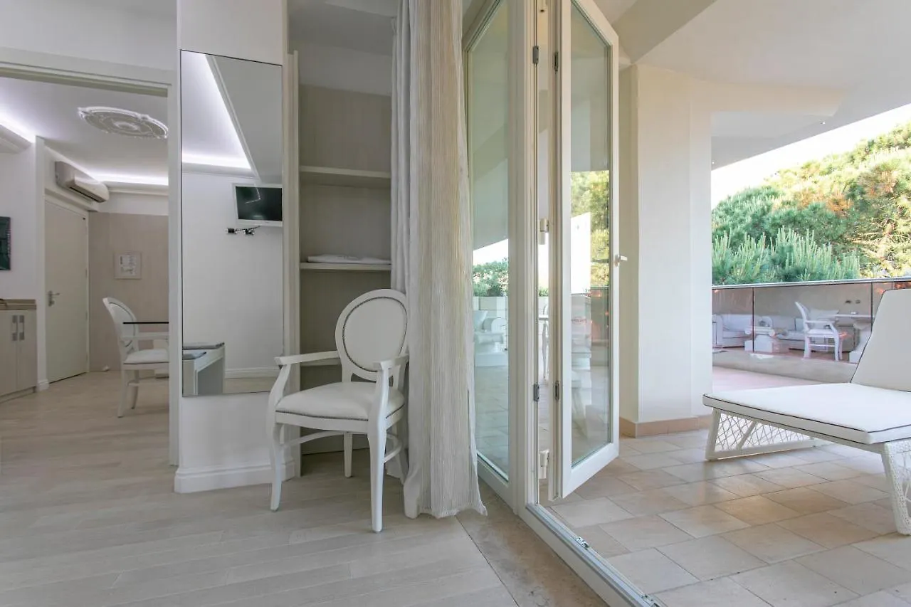 Boutique Hotel Paradiso Bovelacci Milano Marittima Italy