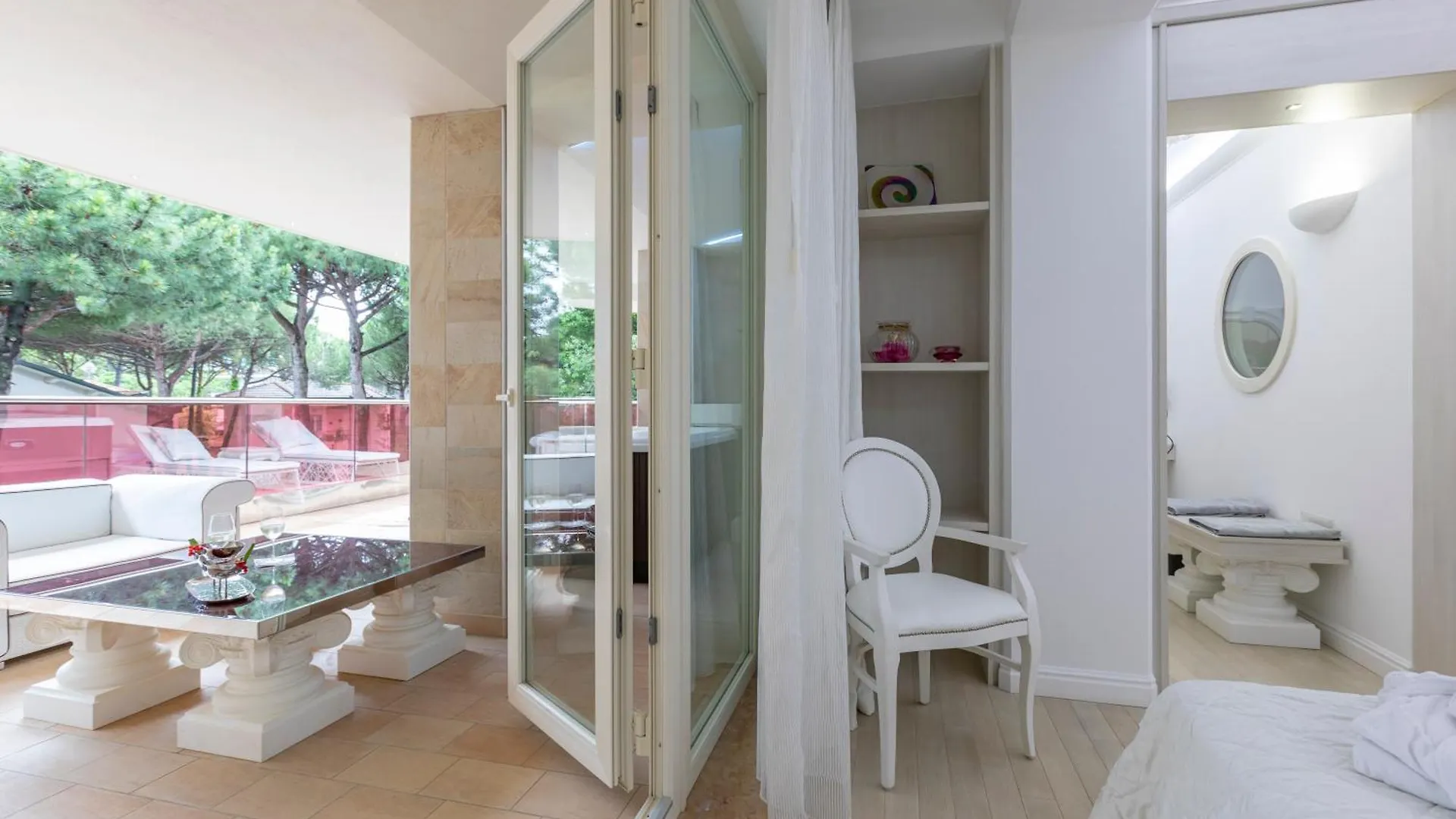 Boutique Hotel Paradiso Bovelacci Milano Marittima Italy