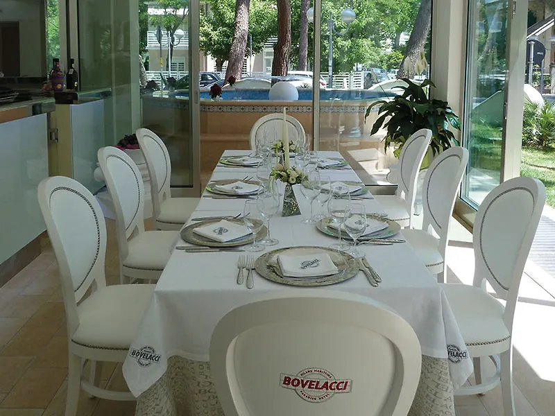 *****  Boutique Hotel Paradiso Bovelacci Milano Marittima Italy