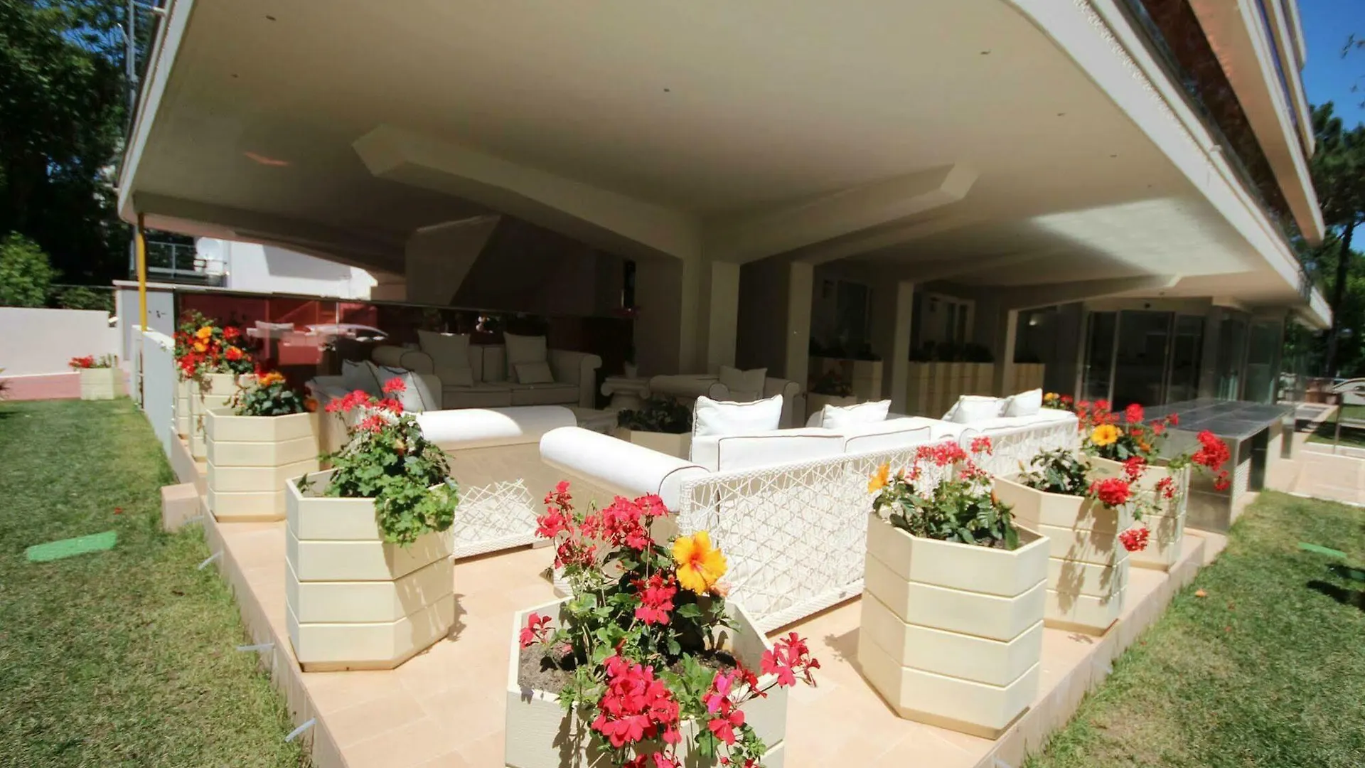 Boutique Hotel Paradiso Bovelacci Milano Marittima Italy