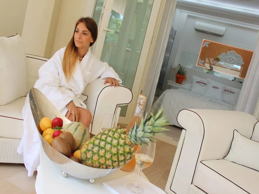 Boutique Hotel Paradiso Bovelacci Milano Marittima 5*,