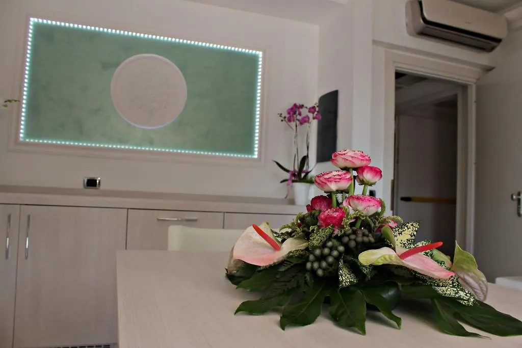Boutique Hotel Paradiso Bovelacci ميلانو ماريتيما 5*,  إيطاليا